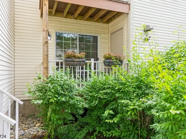 227 Potomac Dr, Bernards Twp., NJ 07920