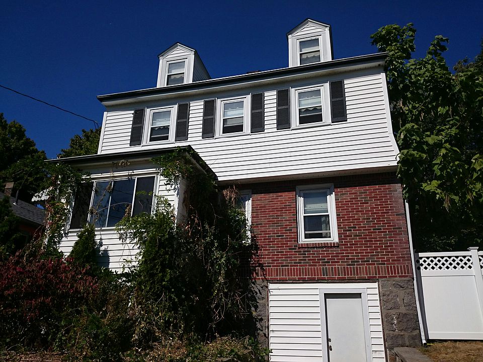 1st image of 45 Huron Cir