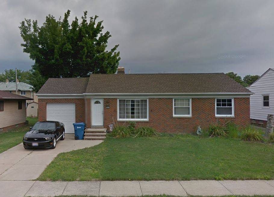 2nd image of 3414 Standish Ave
