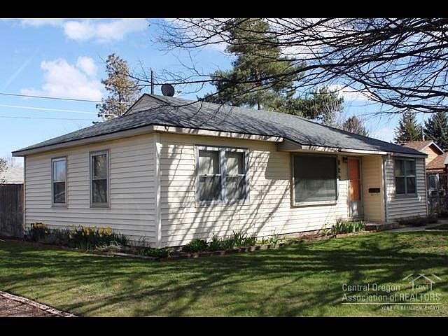 1st image of 322 SW Deer St