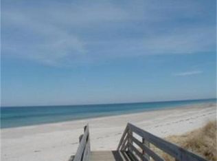 3 Joy Cir, East Sandwich, MA 02537