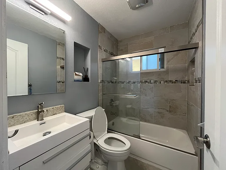 2090 Morrill Ave — Photo 19
