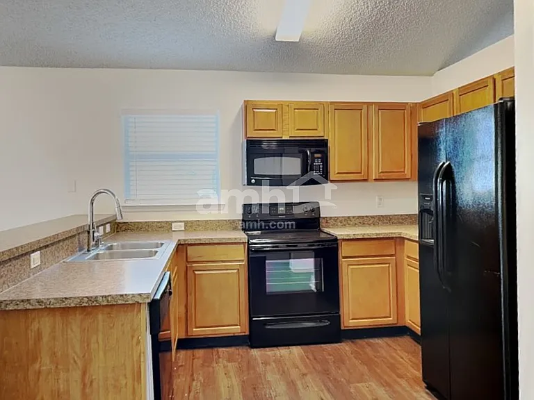11551 Oak Meadow Ln — Photo 3