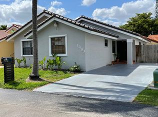 11383 SW 74th St, Miami, FL 33173