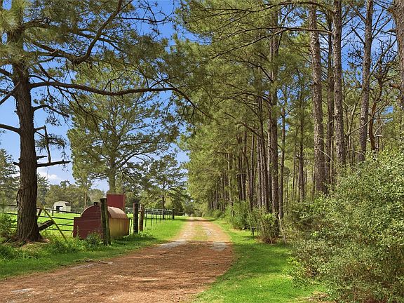 5th image of 872 Four Notch Rd