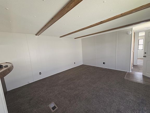 3rd image of 2524 Commonwealth Dr #39