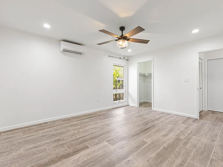 7247 Alakoko St — Photo 10