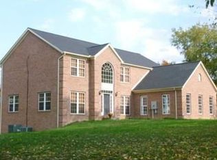 320 Cowpath Rd, Aliquippa, PA 15001