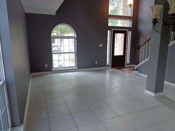 4th image of 1602 Emerald Lake Ct