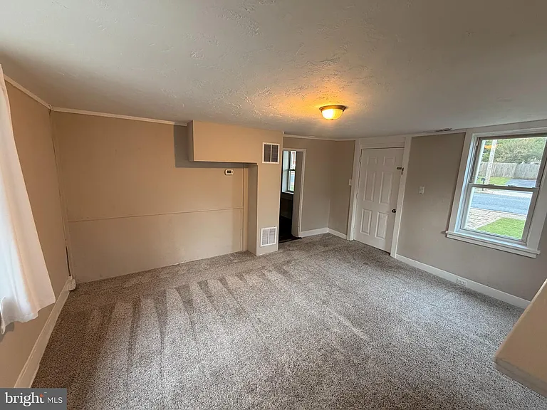 15 W Frederick St #A — Photo 7