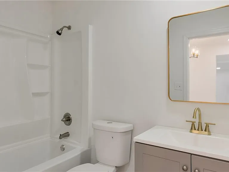 235 Dodd Ave SW — Photo 4