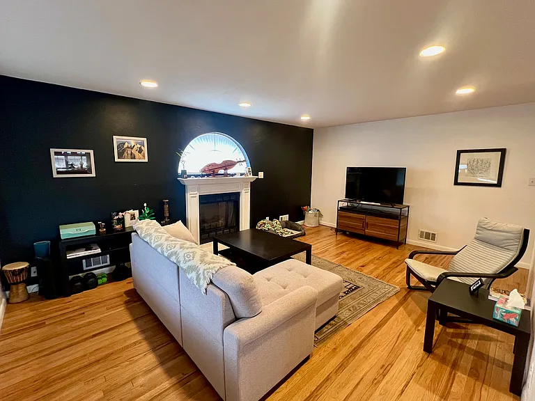 1840 W Center Ave — Photo 10