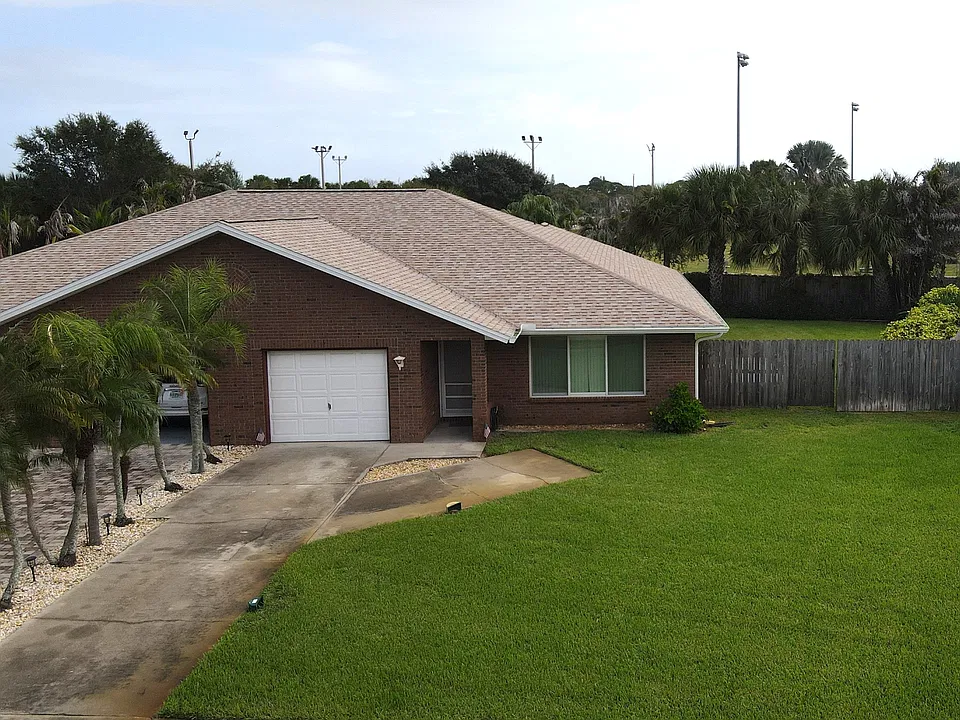 69 Anchor Dr