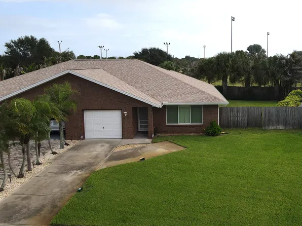 69 Anchor Dr, Indian Harbour Beach, FL 32937