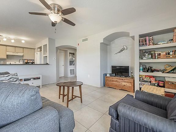 5th image of 8516 Island Breeze Ln Unit 103