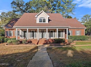 300 Monterey Dr, Clinton, MS 39056