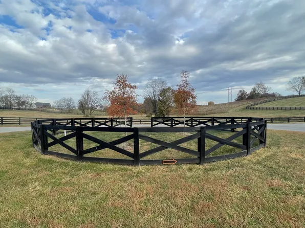 160 Dove Run, Nicholasville, KY 40356