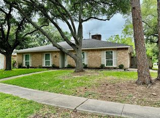 5142 Shady Oaks Ln, Friendswood, TX 77546 | MLS #93270452 | Zillow