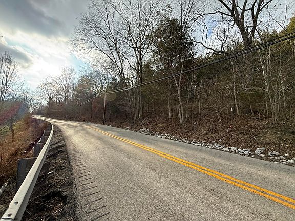 4th image of 2501 Crittenden Mount Zion Rd
