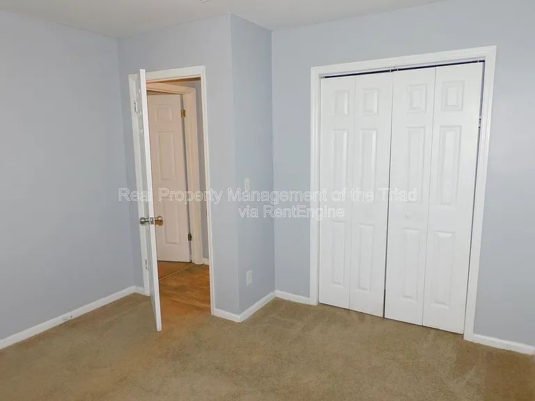 2406 Markwood Ln SE #C — Photo 12