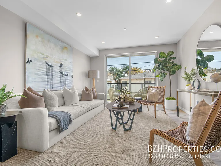 Bedford Twenty - Luxury Condos — Photo 55