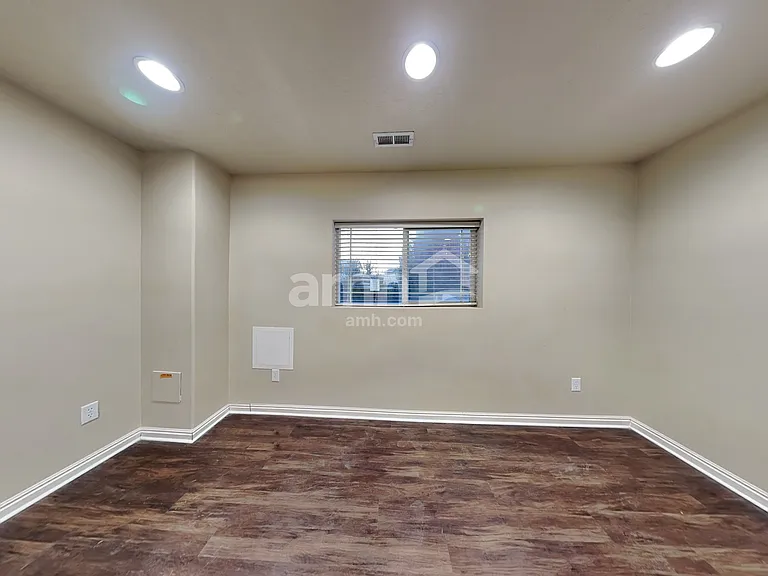 1977 E Fremont Crest Ave — Photo 6