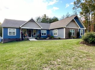 141 Deer Ridge Dr, Hudson, NC 28638