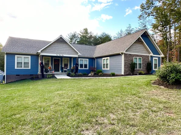 141 Deer Ridge Dr, Hudson, NC 28638