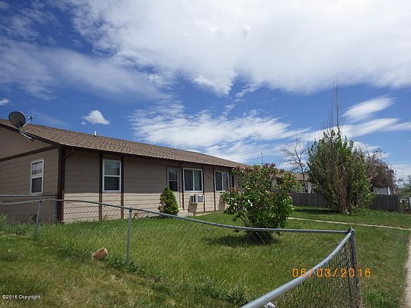 3rd image of 1005 Stanley Ave