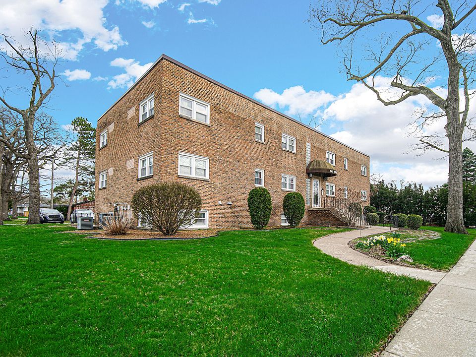 1st image of 545 N Oakwood Ave Unit 7