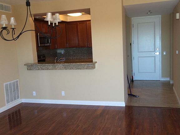 4th image of 525 E Seaside Way Unit 308