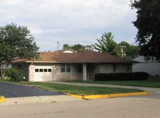 1019 S 5th St, Princeton, IL 61356