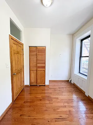 Rented by Avenues Real Estate | media 6