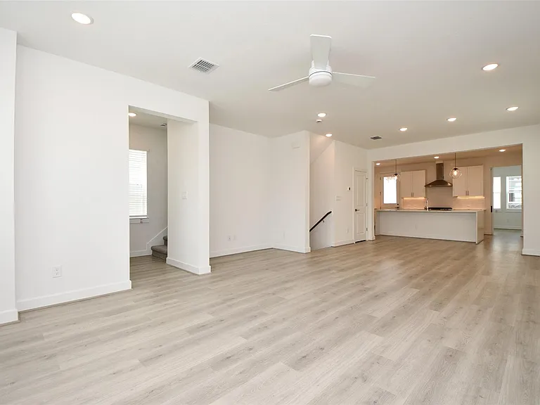 2209 Via Laura Ln — Photo 10