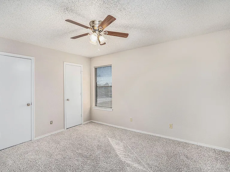 3301 Aurora St #D — Photo 17