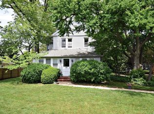 143 Maple Ave, Westbury, NY 11590
