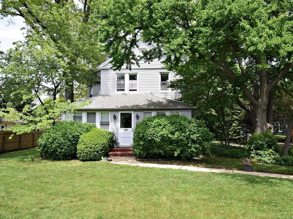 143 Maple Avenue, Westbury, NY 11590