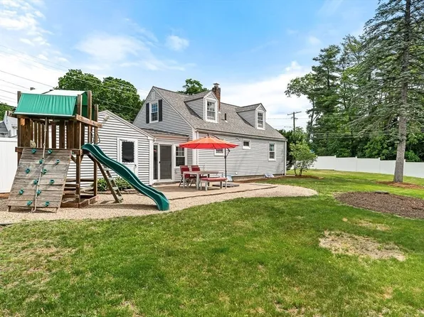146 Hartford St, Natick, MA 01760