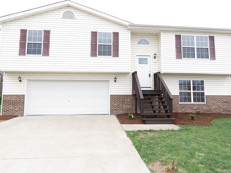 1st image of 425 Miranda Dr