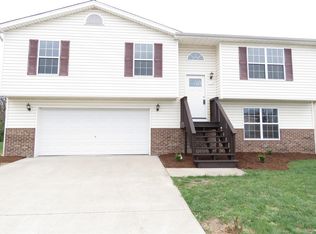 425 Miranda Dr, Dupo, IL 62239