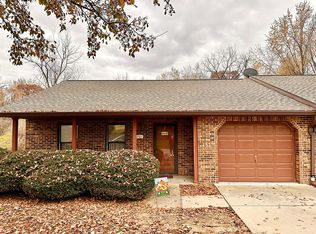 301 Northcrest Dr, Collinsville, IL
