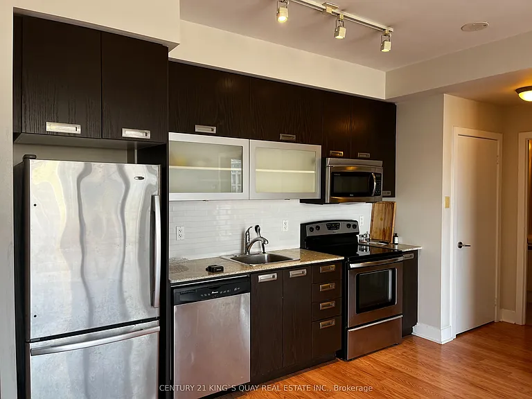 90 Stadium Rd #607 — Photo 2