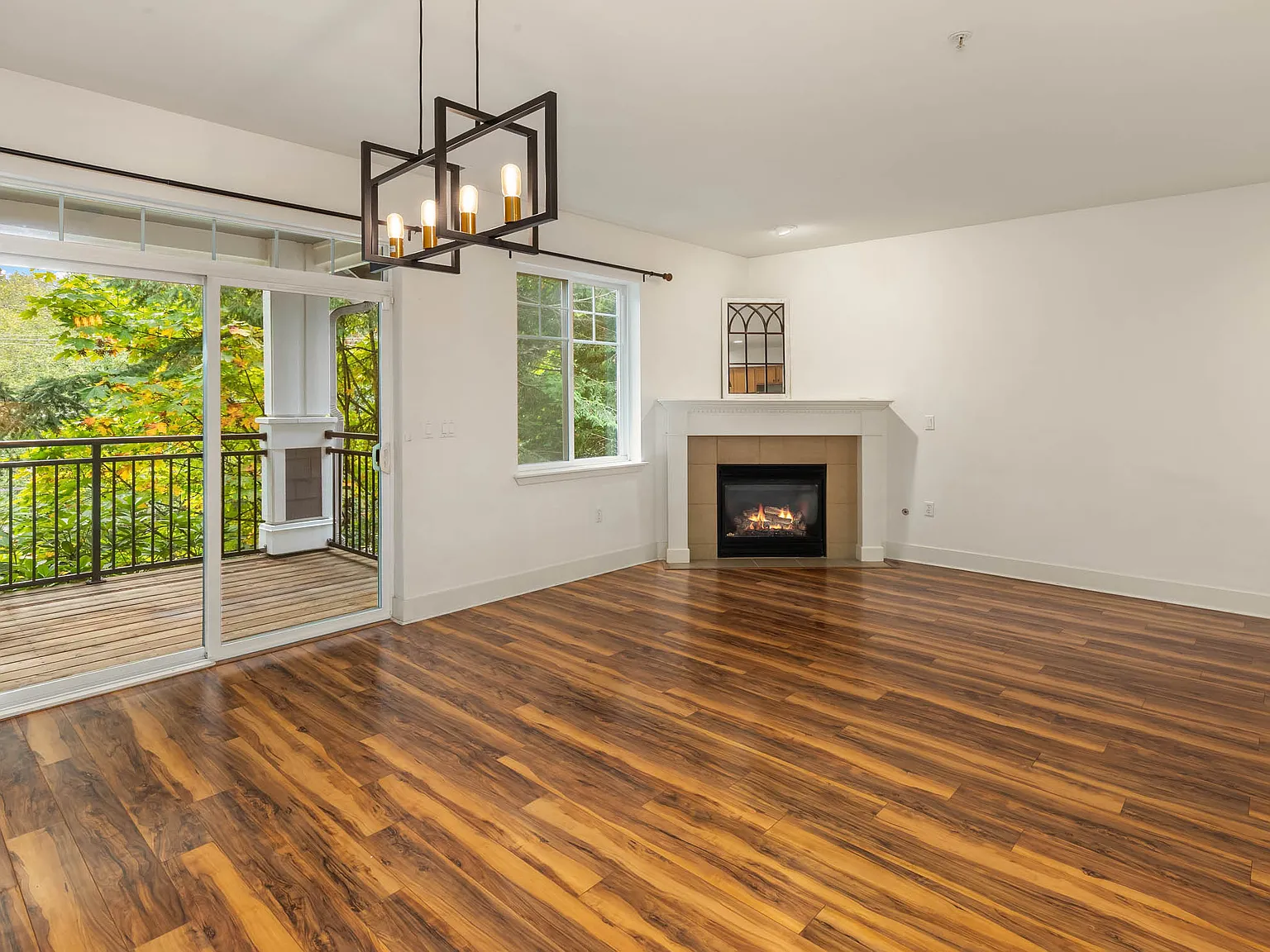 2 bed, 2.5 bath, 1340 sqft, $3,600 — Photo 4
