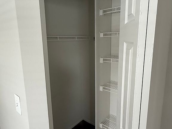 3rd image of 17467 Cedar Lake Cir