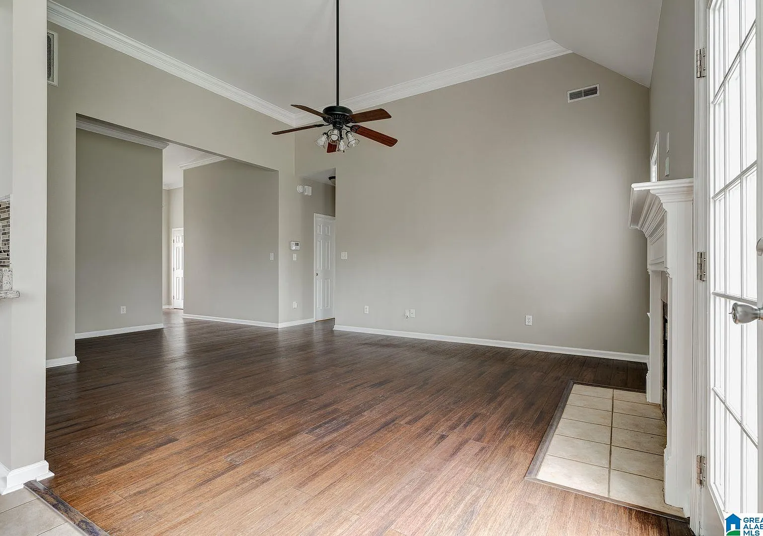 3 bed, 2.0 bath, 1441 sqft, $1,495 — Photo 4