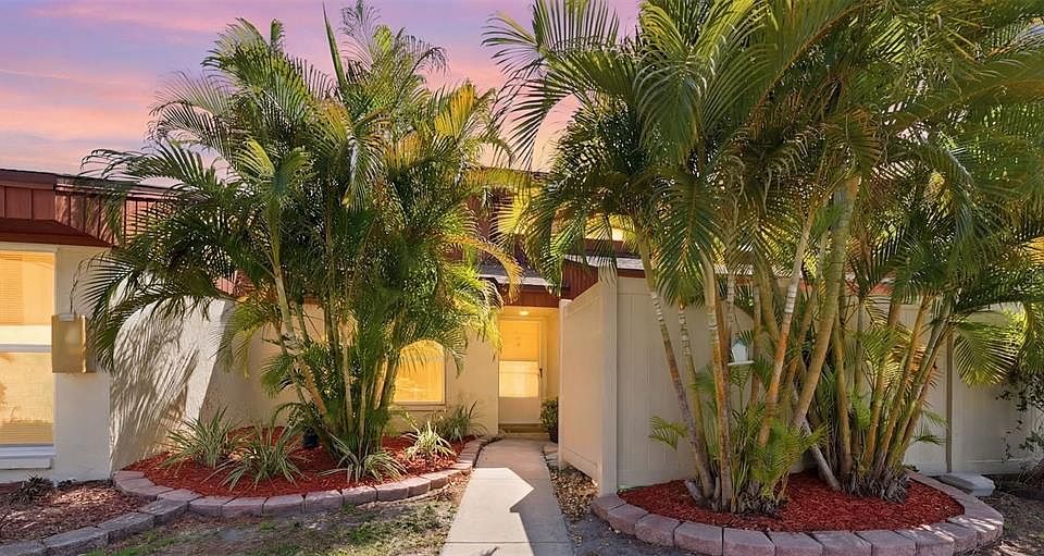 1st image of 2074 Sunset Point Rd APT 137