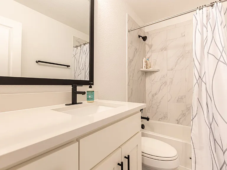 208 Sadaba St — Photo 47