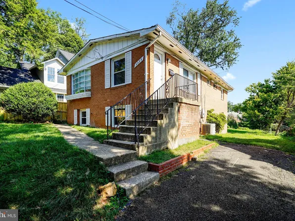 5935 Washington Blvd, Arlington, VA 22205