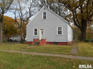 322 Lewis St, Dawson, IL 62520