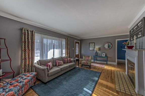 4th image of 230 Shirley Dr